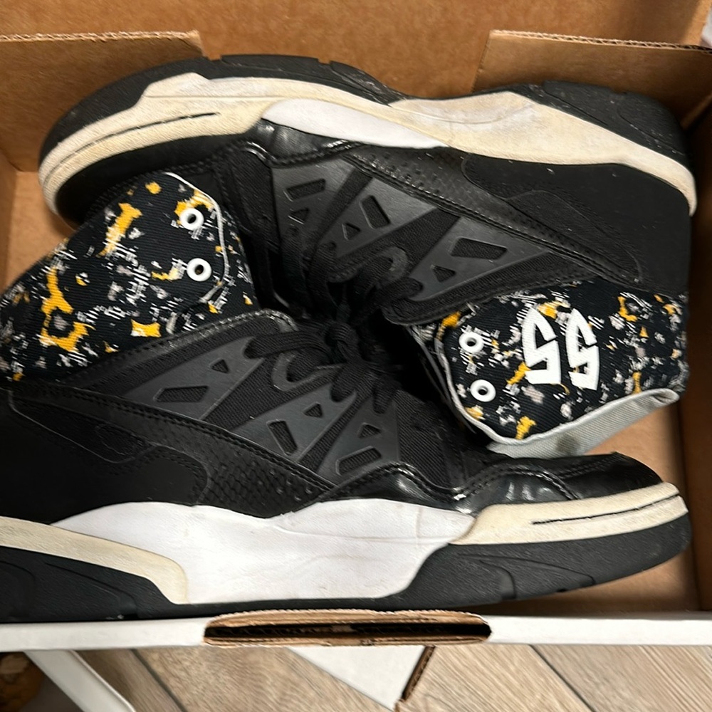 Black and white size 13 slightly used Jordans